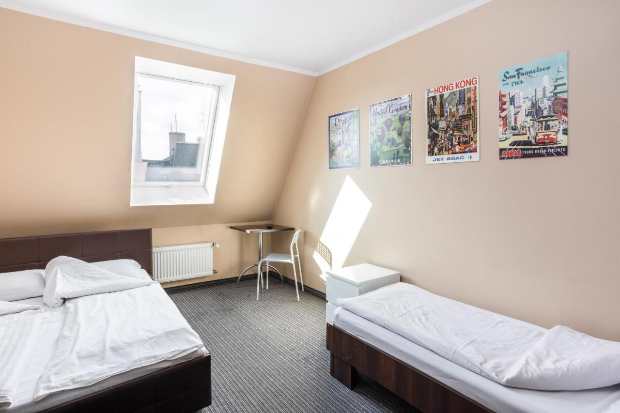 Shick Hostel Wrocław Eksteriør bilde