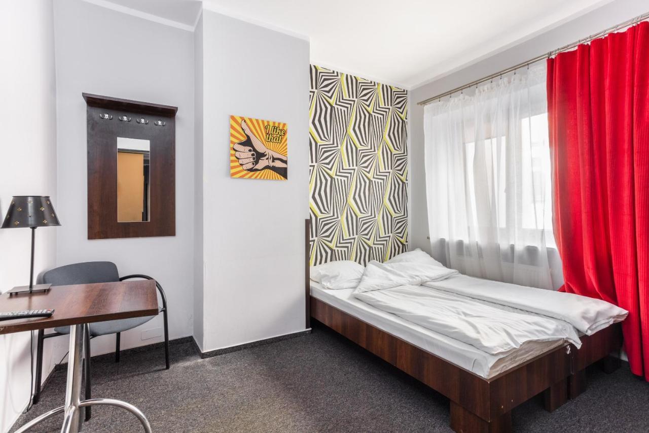 Shick Hostel Wrocław Eksteriør bilde