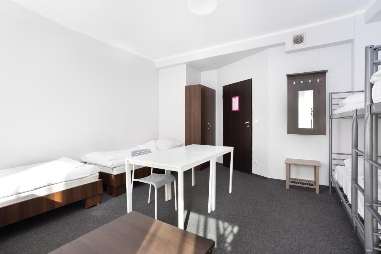 Shick Hostel Wrocław Eksteriør bilde