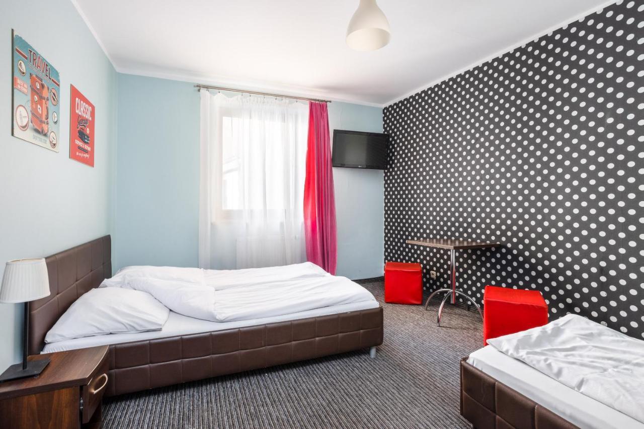 Shick Hostel Wrocław Eksteriør bilde
