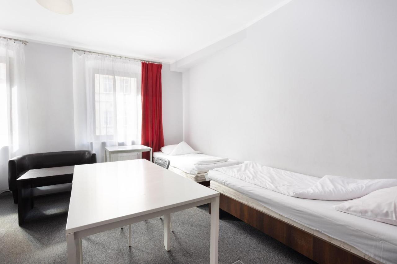 Shick Hostel Wrocław Eksteriør bilde